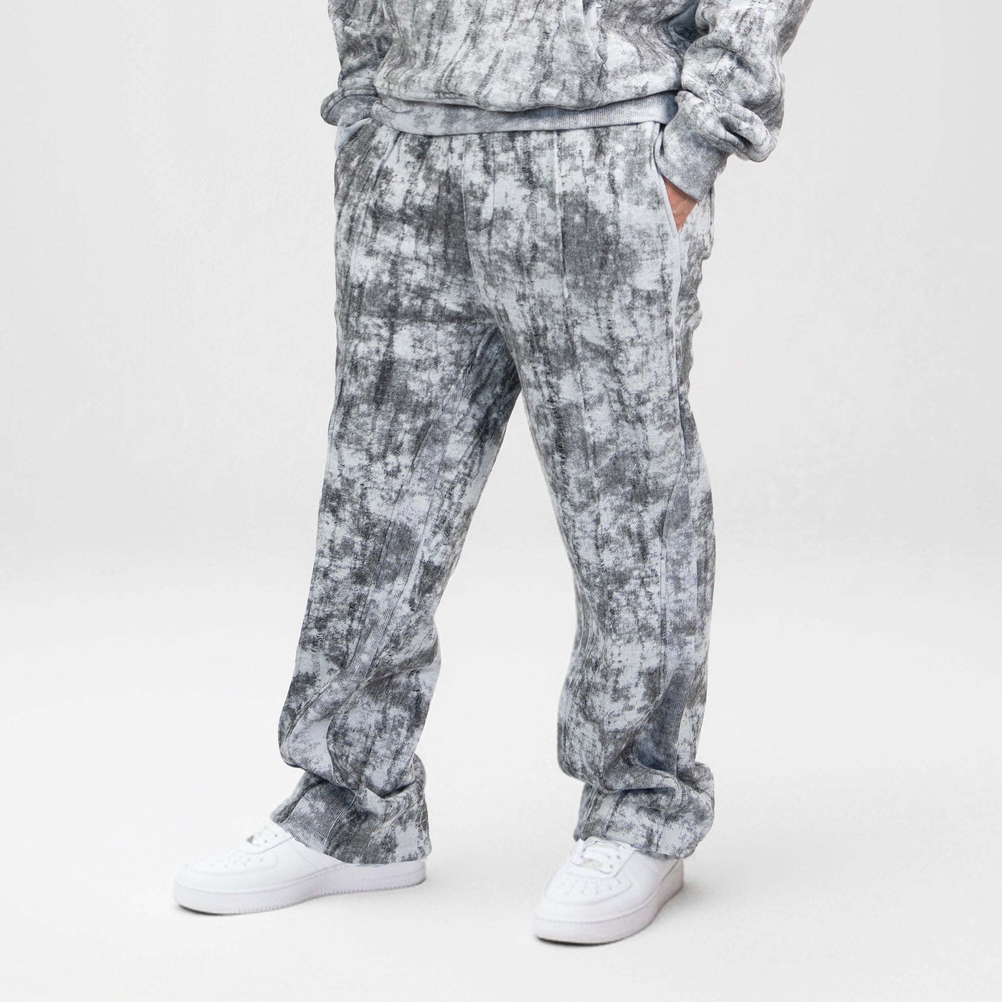 Distressed Sweatpant