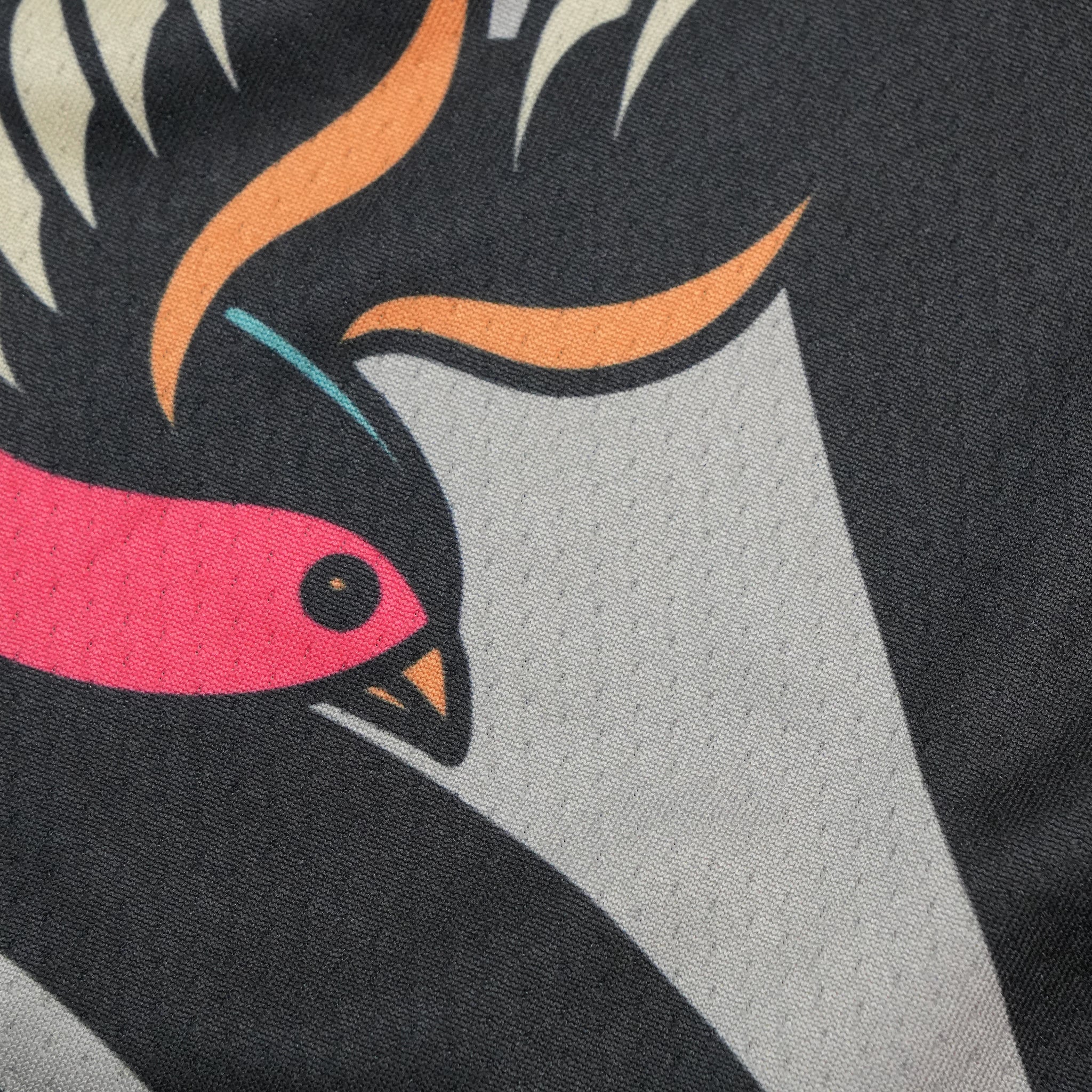 Black Birds Fundamental Short close-up